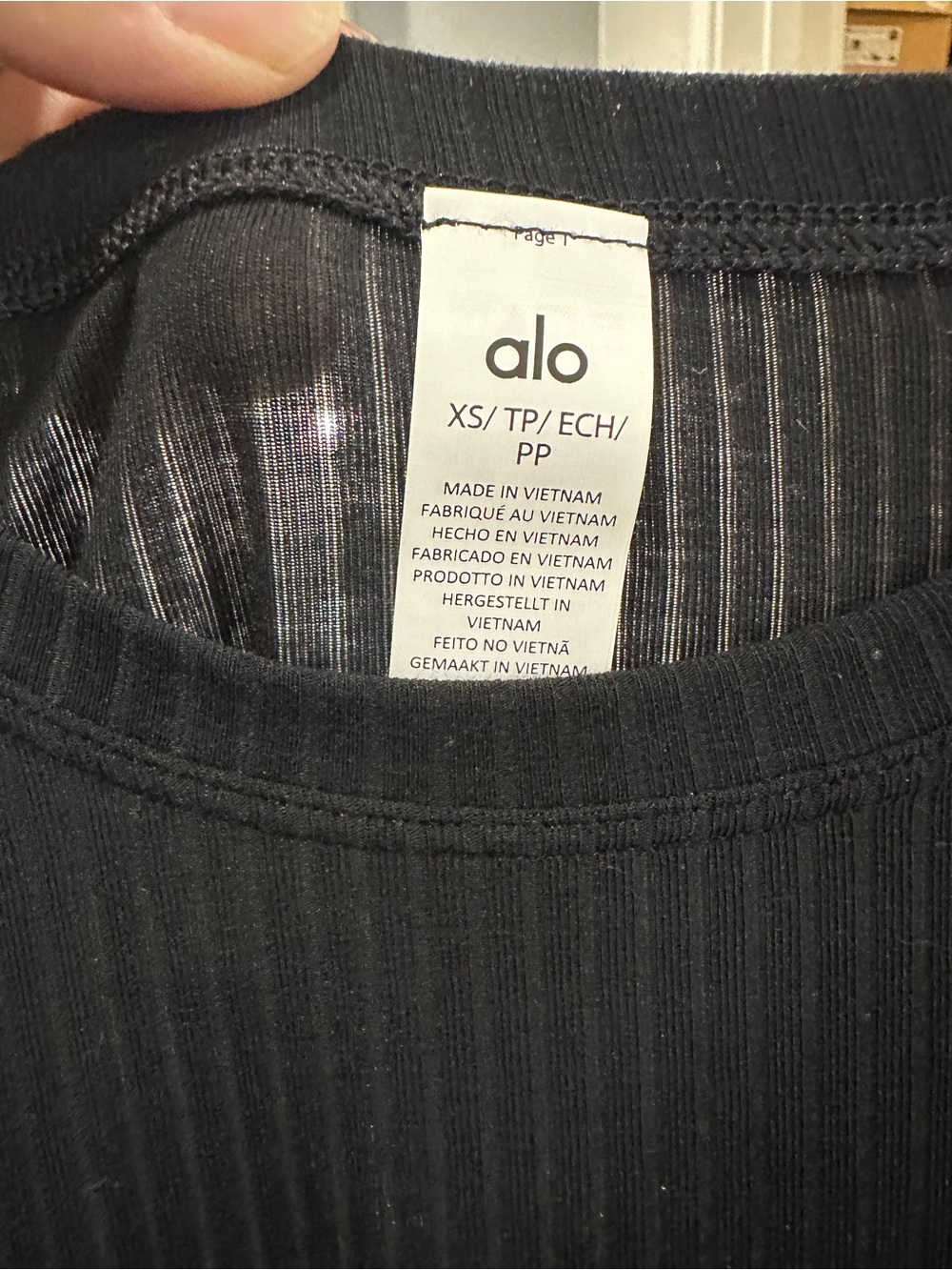 ALO Yoga women’s Black Ribbed Crewneck Sweater